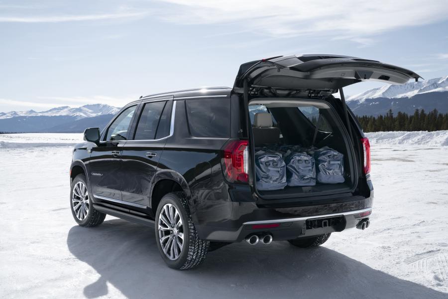  GMC Yukon Denali 2020 года  (фото 7 из 31)